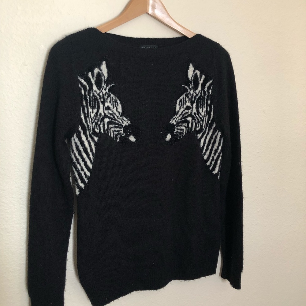 Chic zebra sweater